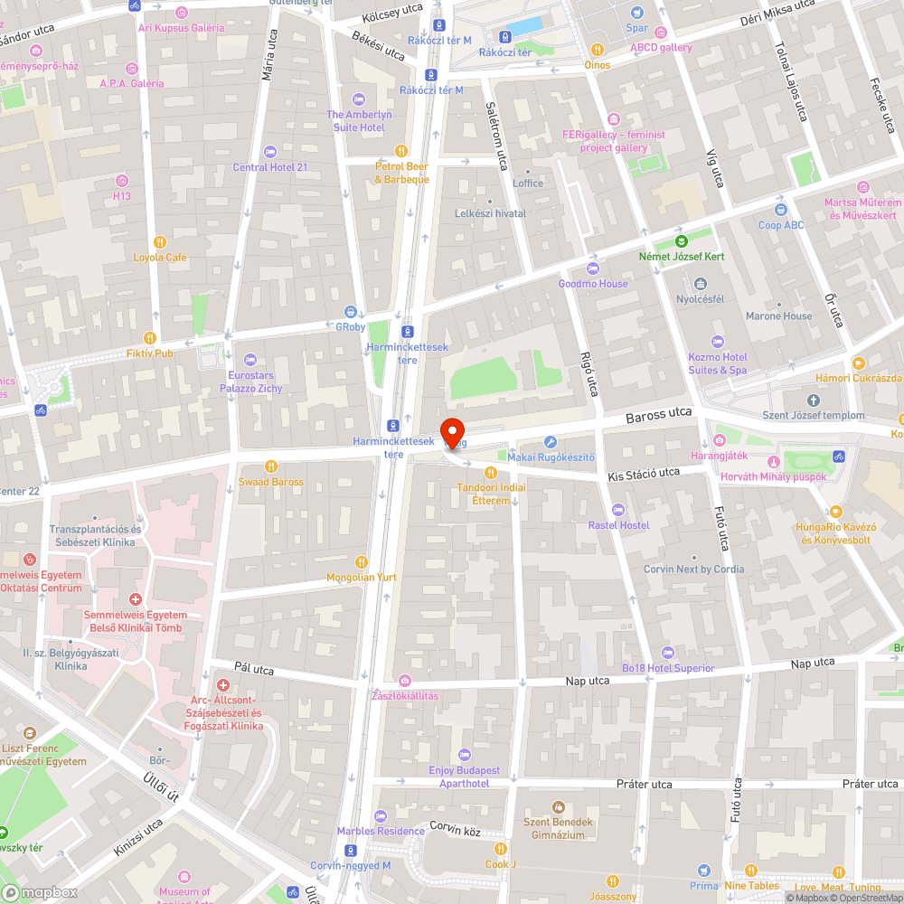 Méretes kátyú a Harminckettesek téren bejelentés helye