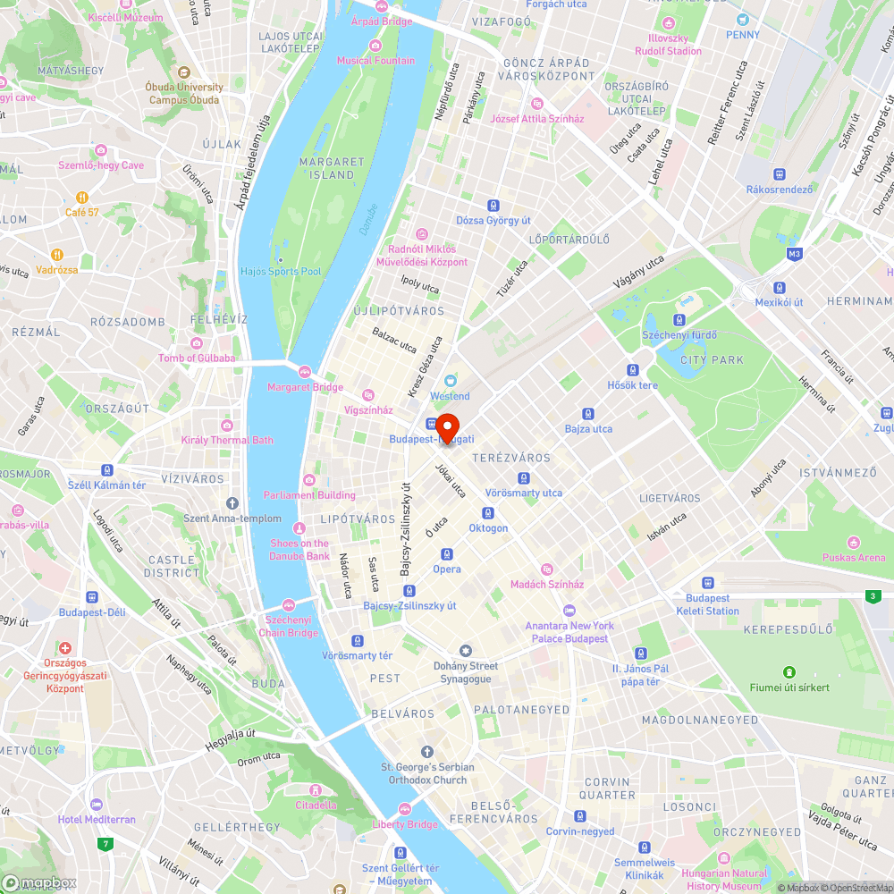 Törött támkarók egy fa körül bejelentés helye