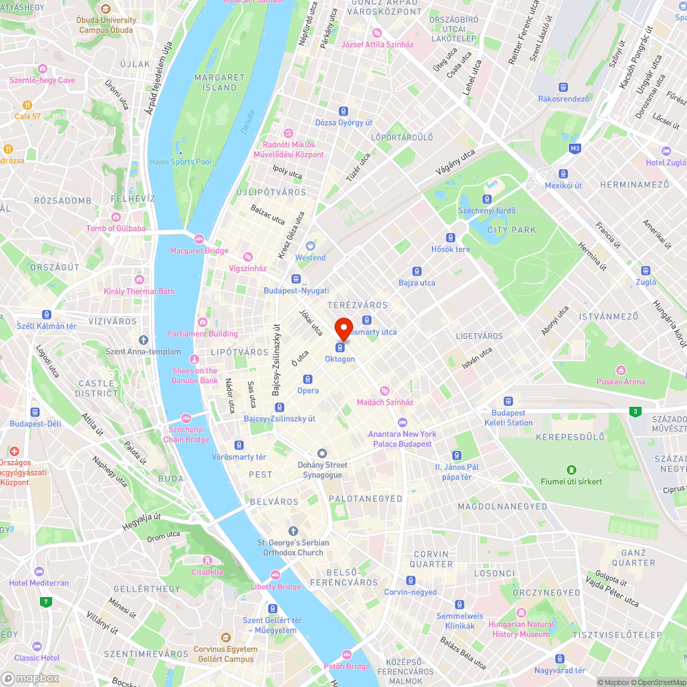 Nem működő óra az Oktogonon bejelentés helye