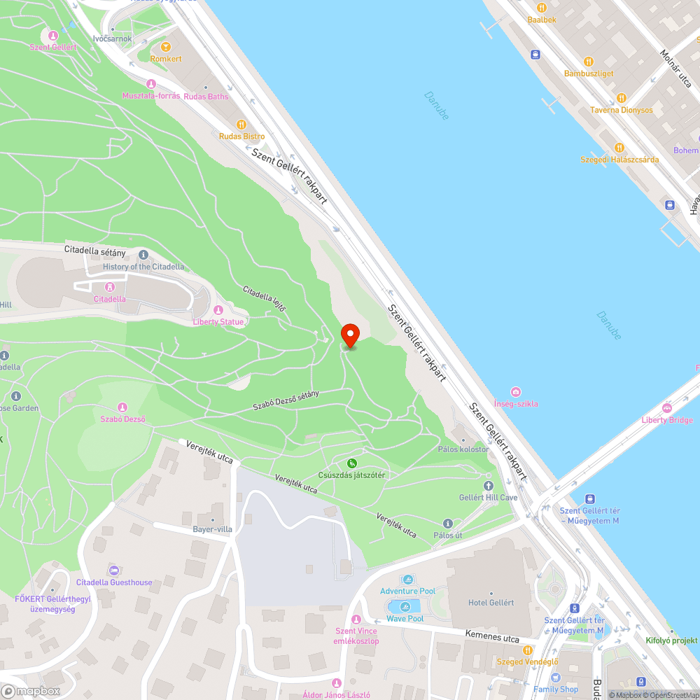 Graffiti a Gellért-hegy kilátópontján bejelentés helye