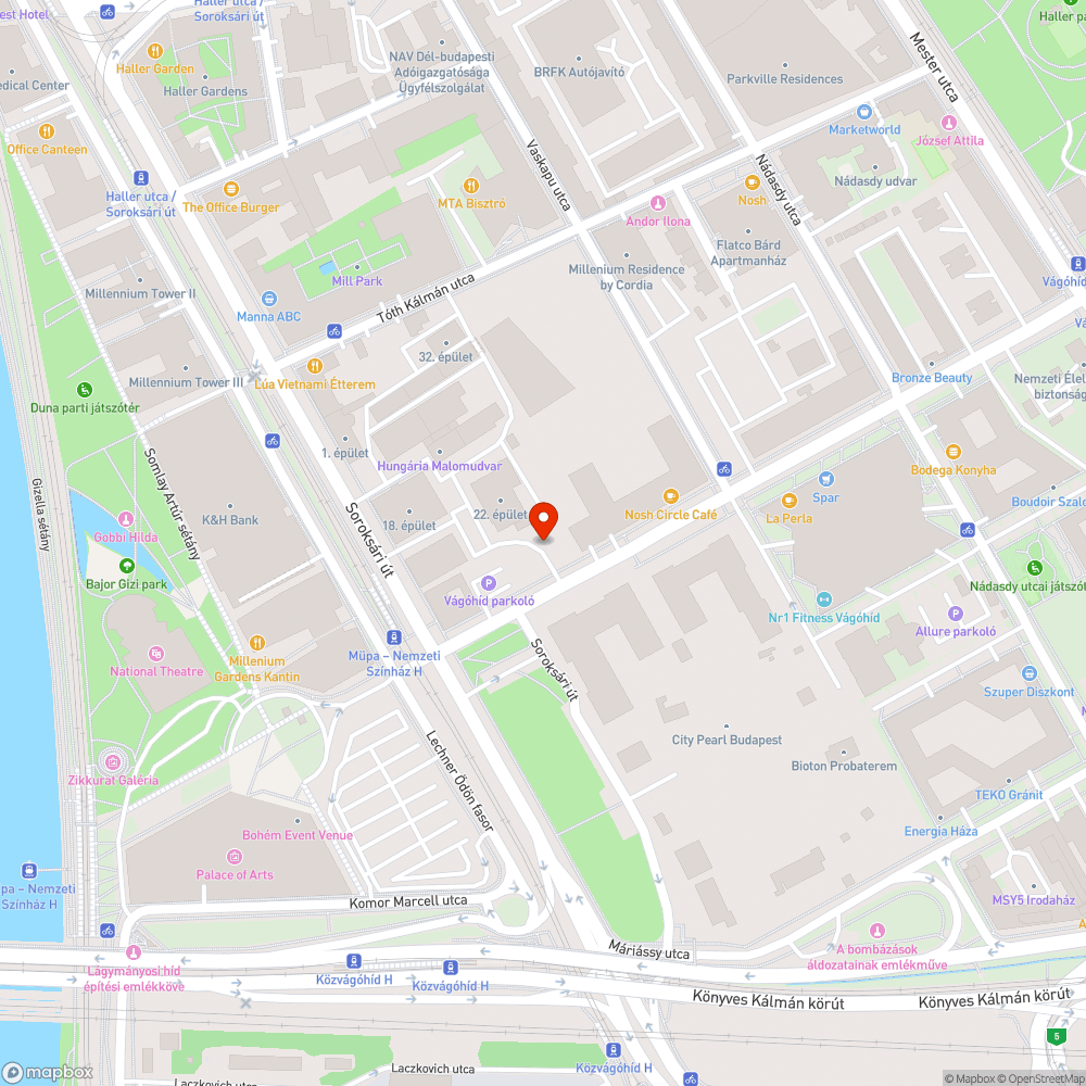 Járdára dőlő kerítés a Vágóhíd utca elején bejelentés helye