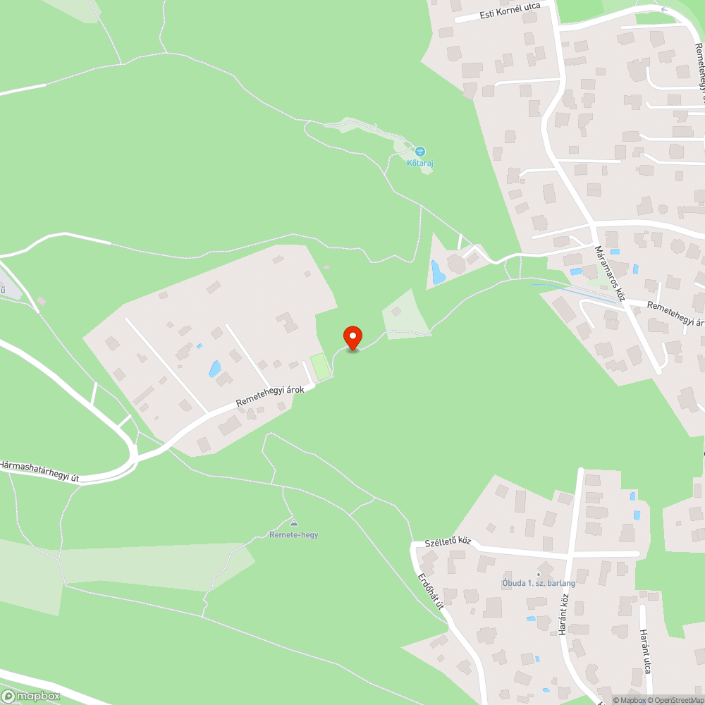 Nagy mennyiségű szemét szétszórva bejelentés helye