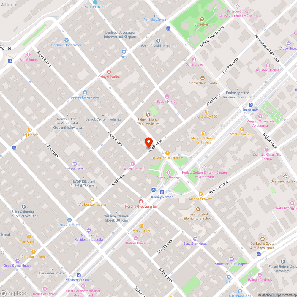 Méretes kátyú a járdán bejelentés helye