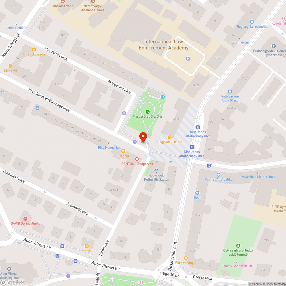 Folyik a tűzcsap bejelentés helye