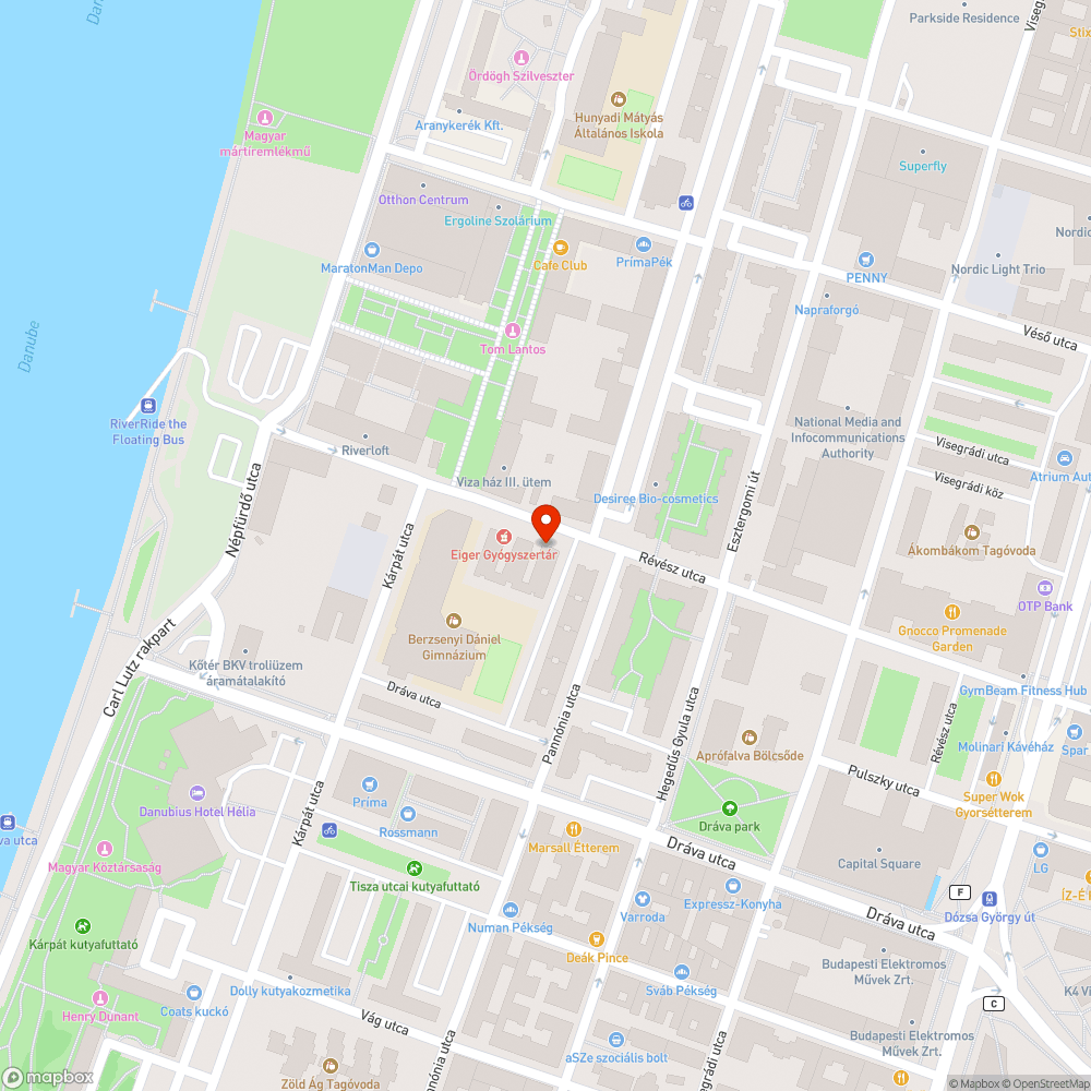 Szemét az orvosi rendelő és gyógyszertár előtt bejelentés helye