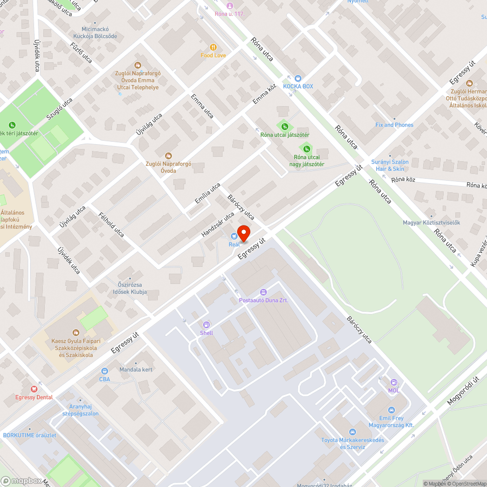 Rozsdás vasak az ottfelejtett kisbolt lábazatban bejelentés helye