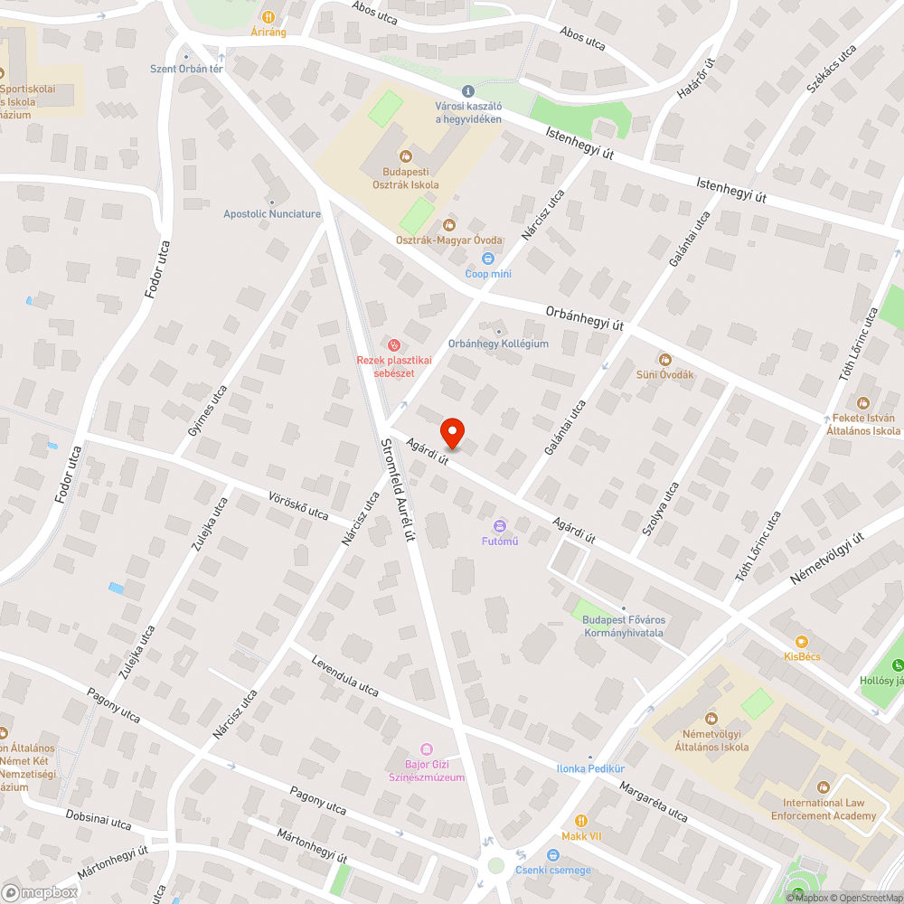 Repedt és bomló fedlap az Agárdi úton bejelentés helye