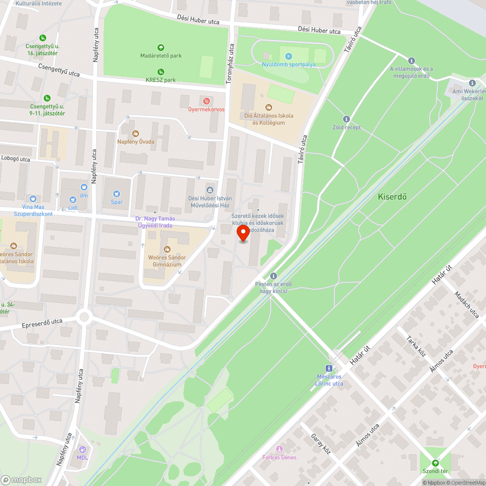 2 széttört pad egymás mellett bejelentés helye