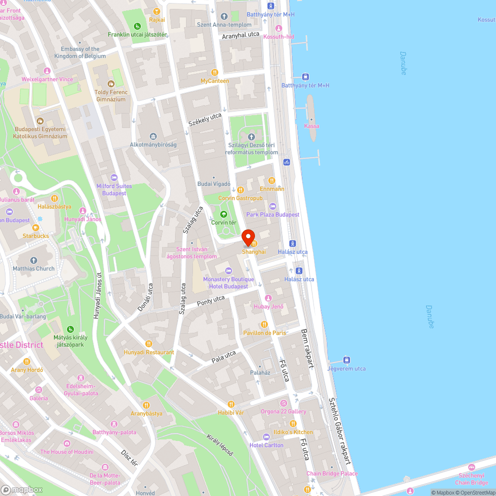 a kerékpársávot magatehetetlen betontömbbel szűkítették be bejelentés helye