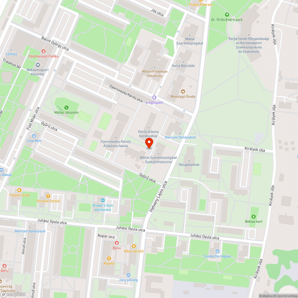 Lampacsere után térkövek árválkodnak bejelentés helye