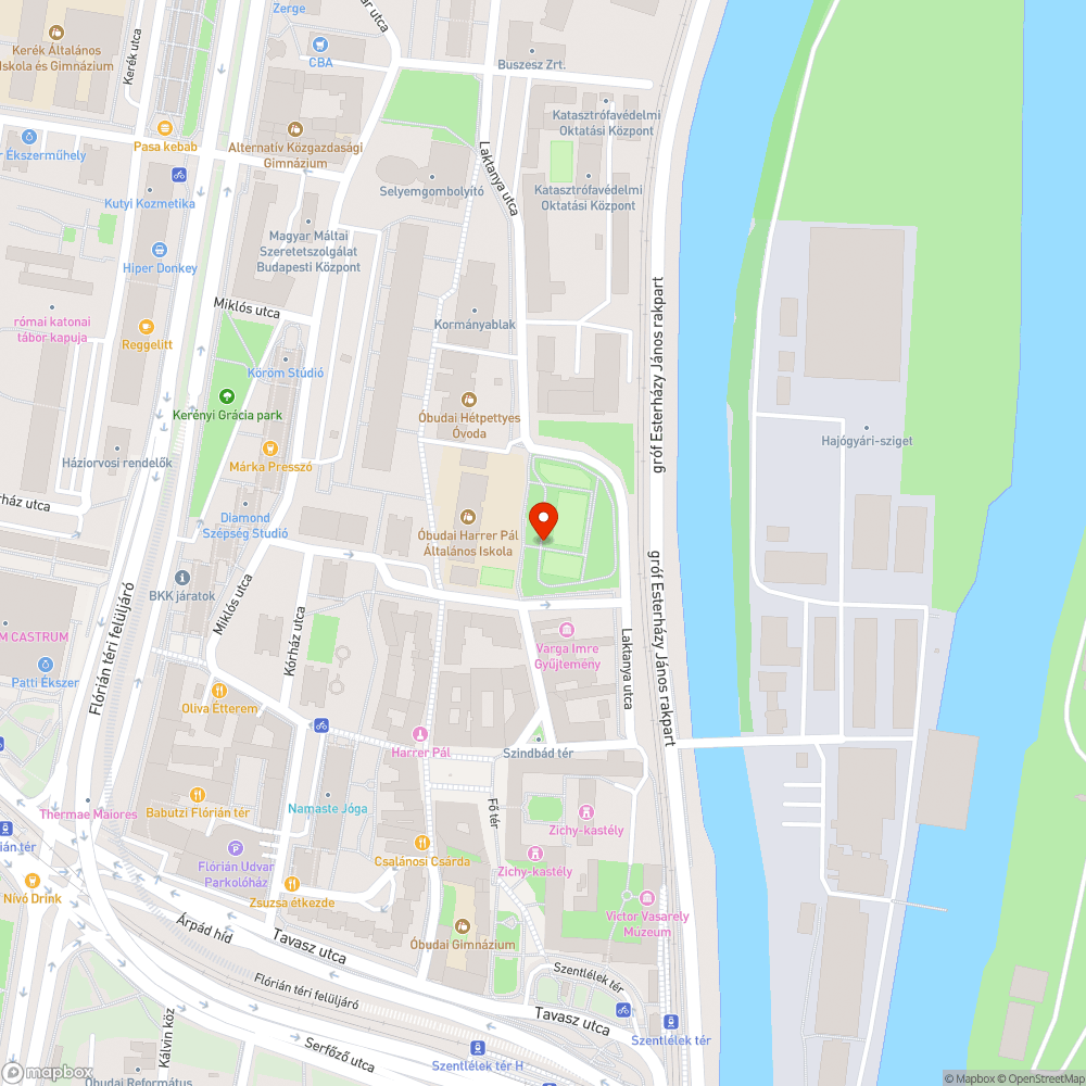 Sár a kerékpártároló körül bejelentés helye