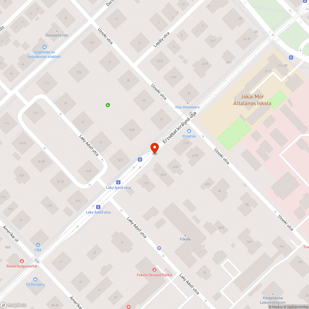 A fa körüli U alakú korlát bejelentés helye