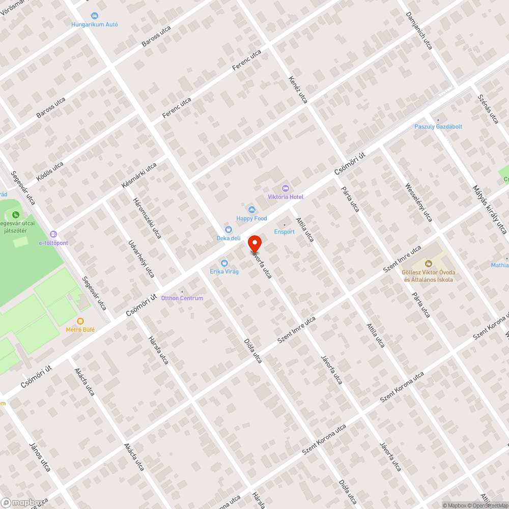 Jávorfa utca sarkán parkoló autók bejelentés helye