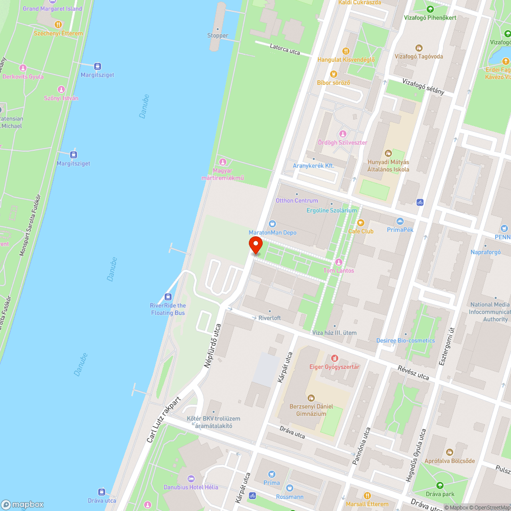 A poller helyén a díszburkolat sérült hiányos, balesetbeszélyes. bejelentés helye