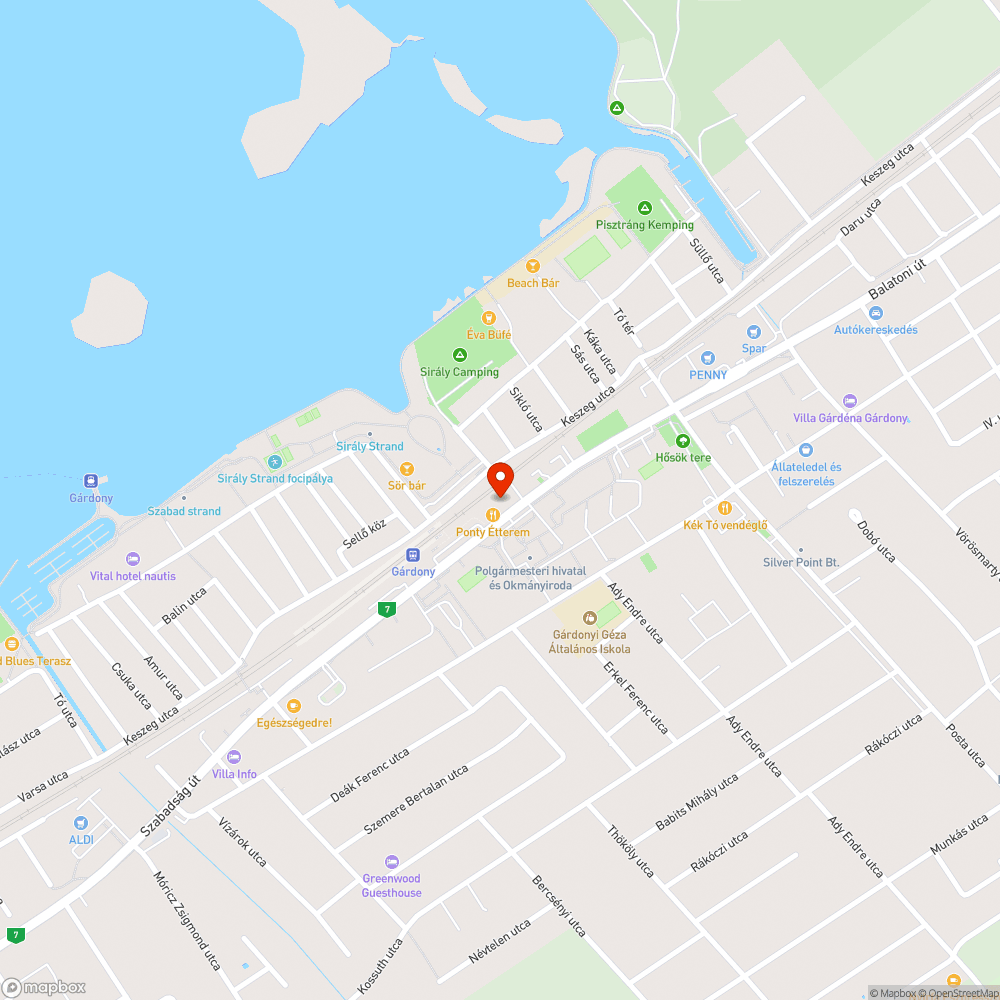 Összegyűlt esővíz a vasútállomás parkolójában bejelentés helye