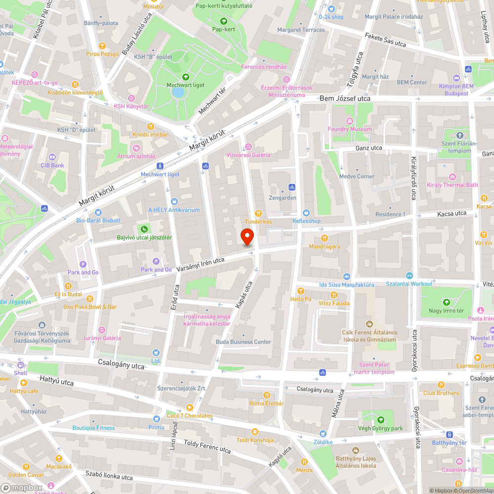 Kiálló aknafedél a Varsányi Irén utcában bejelentés helye