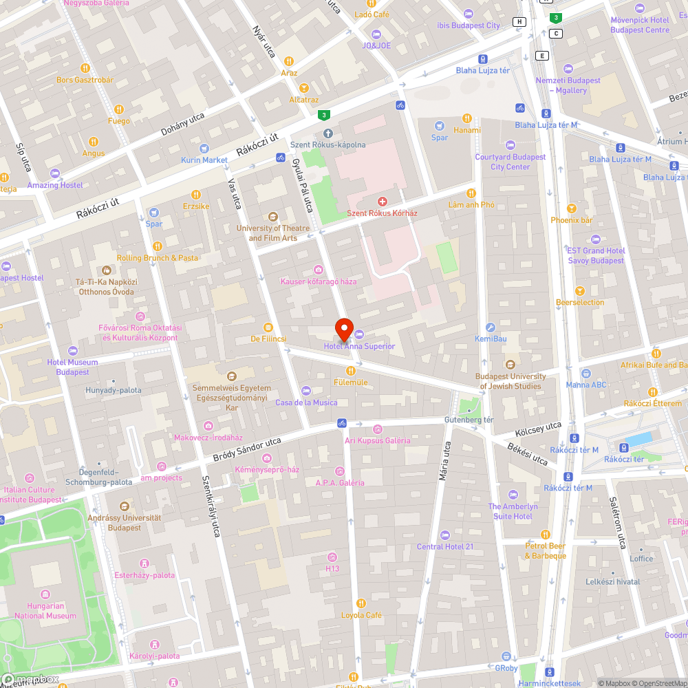 Megfáradt, falnak támaszkodó pollerek bejelentés helye