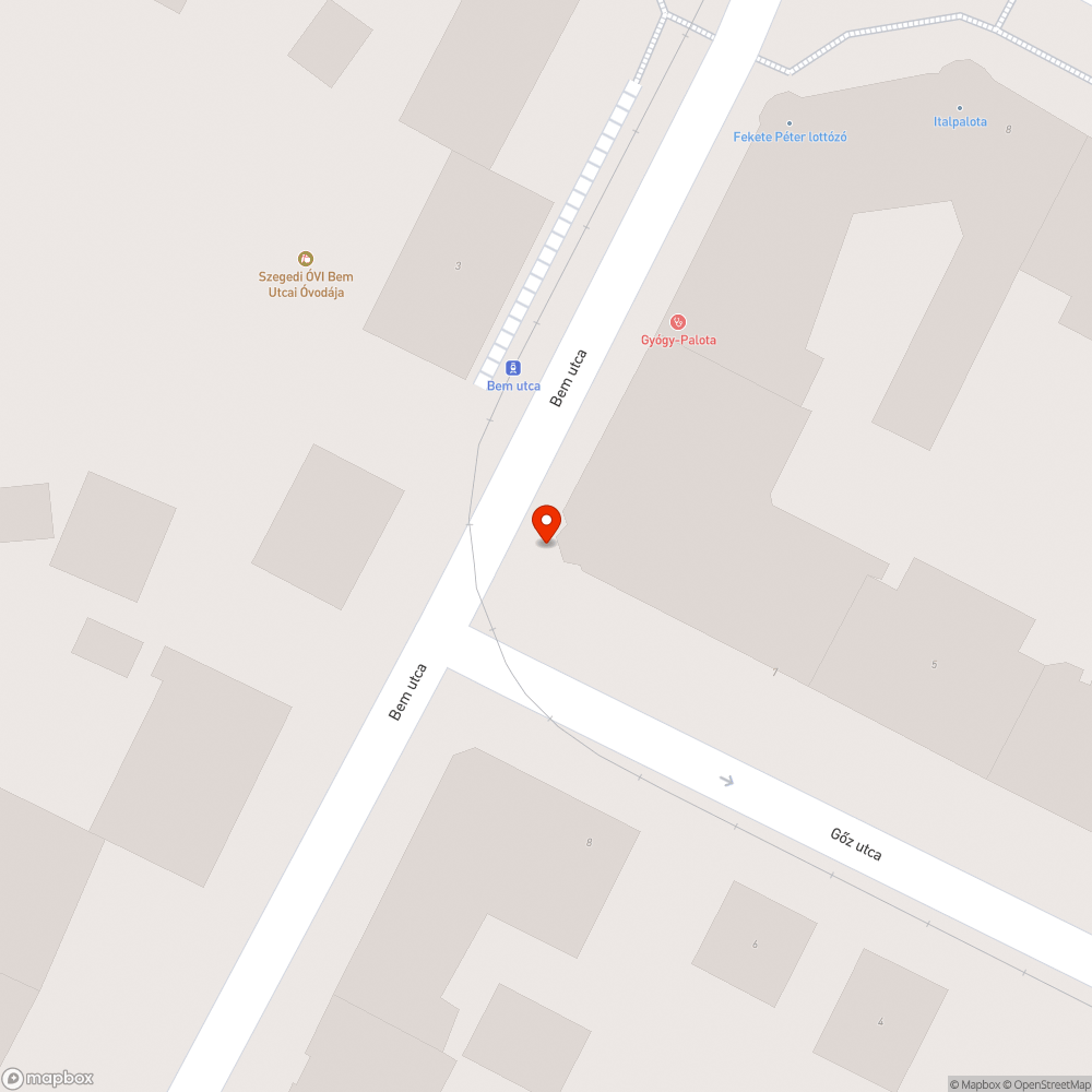 Alacsonyra kihelyezett, és megfakult tábla bejelentés helye