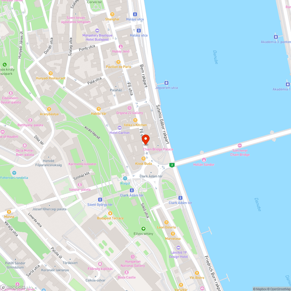 Fő utcai parkolás a kerékpársávon bejelentés helye