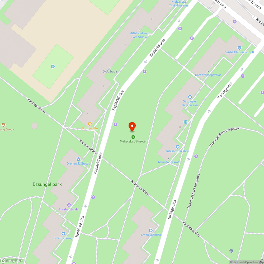 Szemét és törött pad a Méhecske játszótéren bejelentés helye