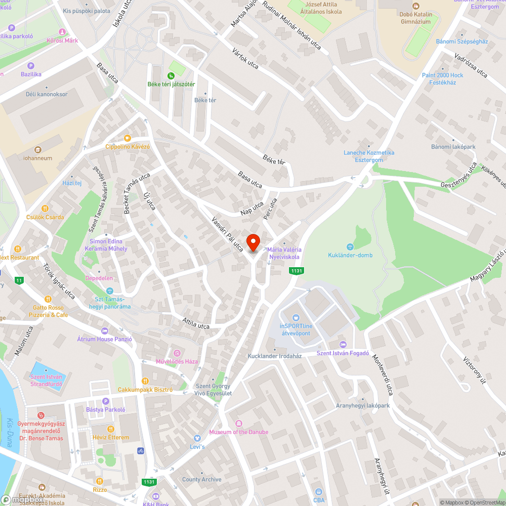 Óriás kátyúk a Vasvári Pál utca - Attila utca kereszteződésnél bejelentés helye