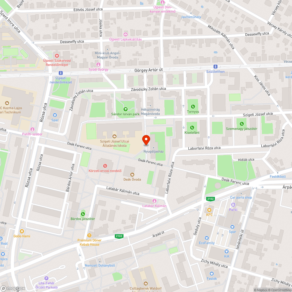 Behajtani tilosban parkoló autók a sétányon bejelentés helye