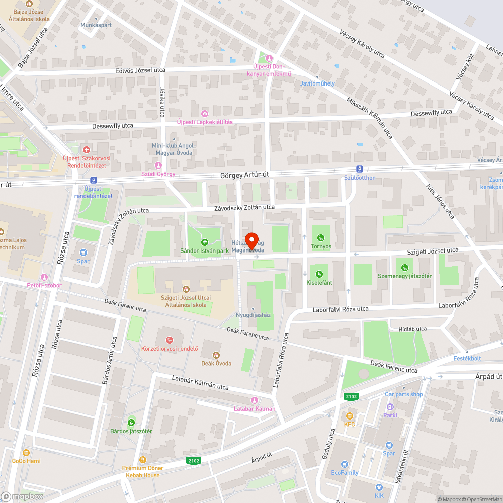 Kidobott szék a Szigeti iskola melletti parkban bejelentés helye