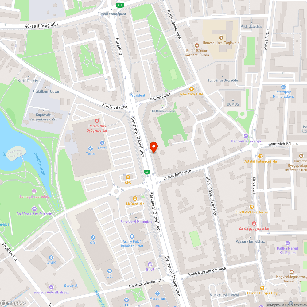 Beszakadt csatornarács a buszmegállónál bejelentés helye