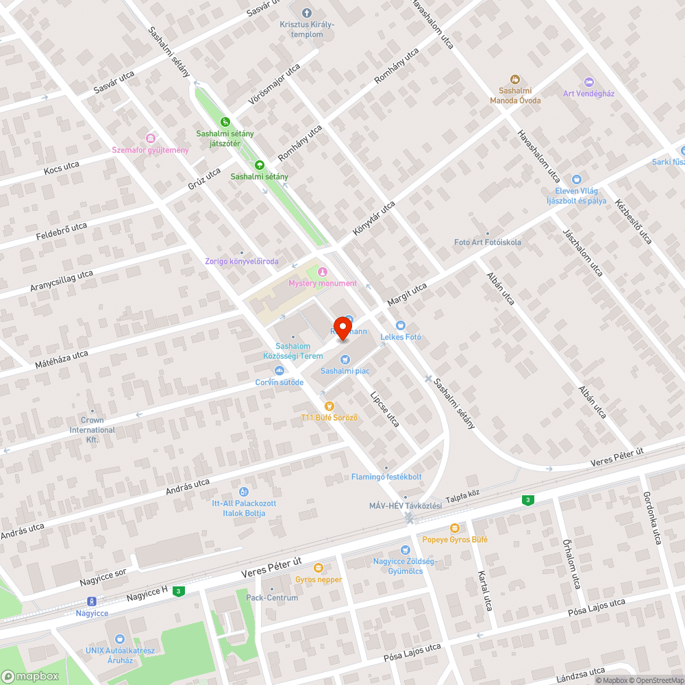 Túl magasra összepakolt fenyőfarakat balesetveszélyt jelent bejelentés helye