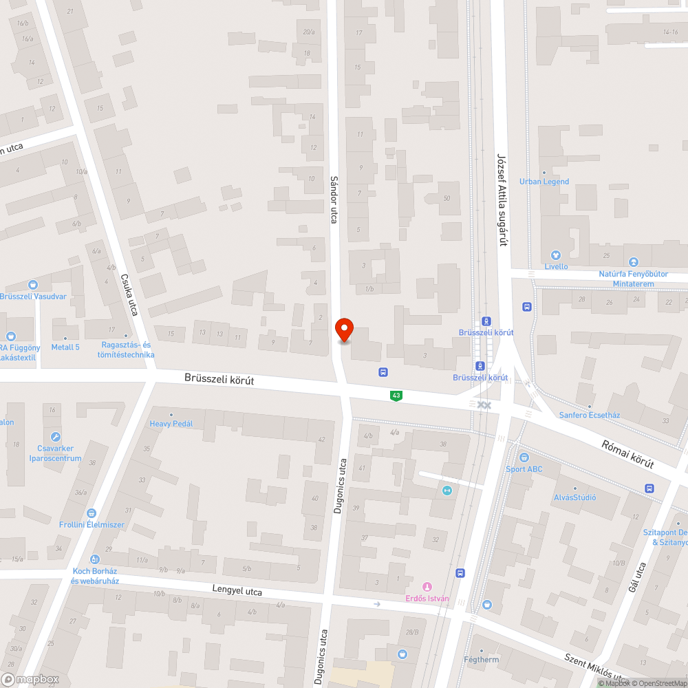 Megfakult, hámló festésű tábla bejelentés helye