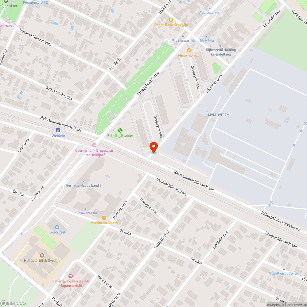 Összefirkált / házilag javított tábla bejelentés helye