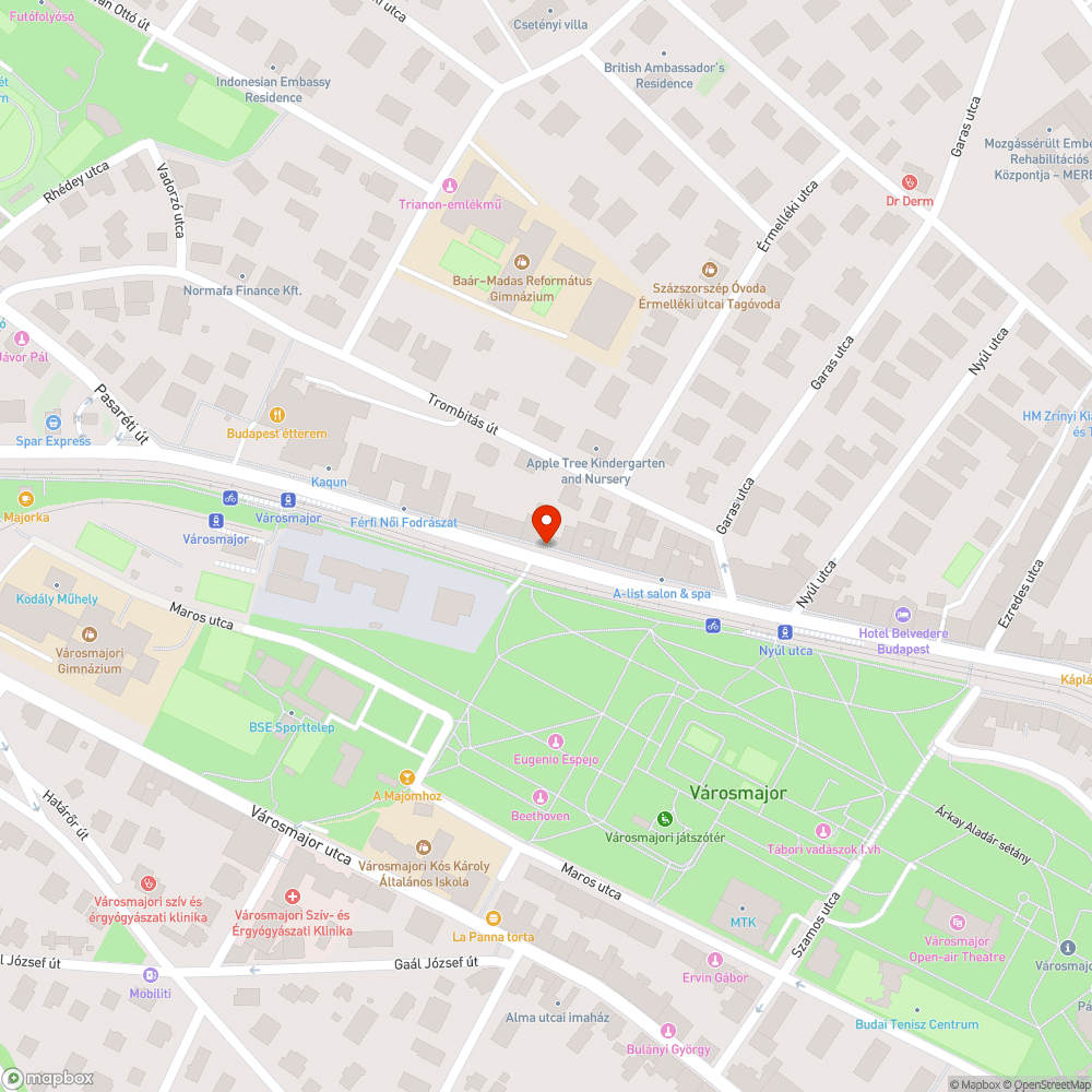 Folyamatos szemétlerakás telefonfülkében bejelentés helye