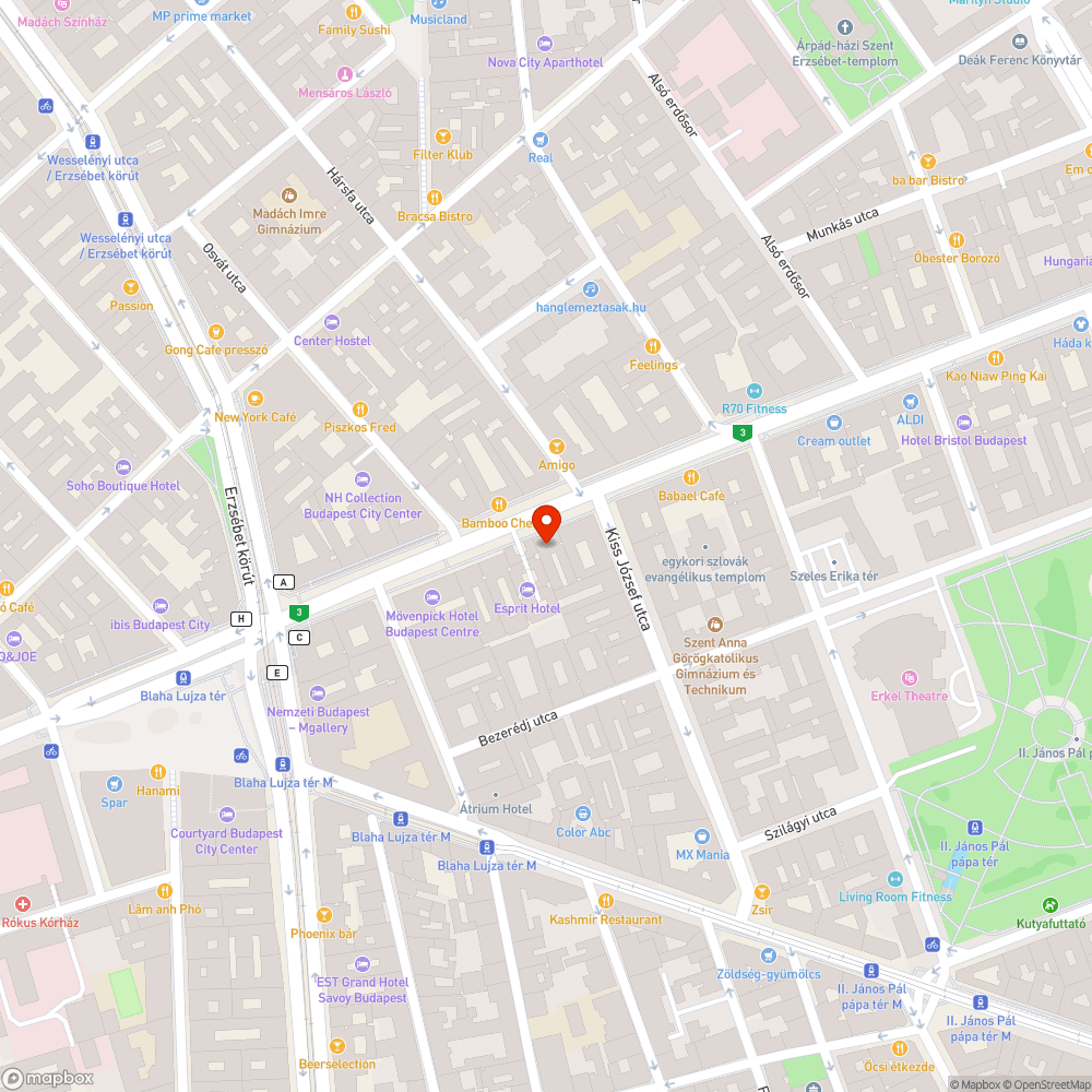 Tilos parkolás, eltávolított védőkorlátok bejelentés helye