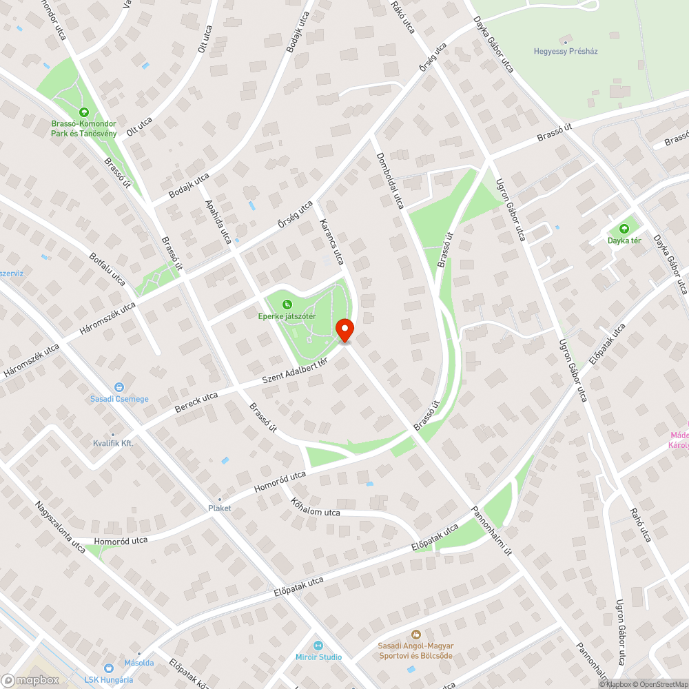 A Pannonhalmi út 58. előtti lámpát benőtte a dzsindzsa bejelentés helye