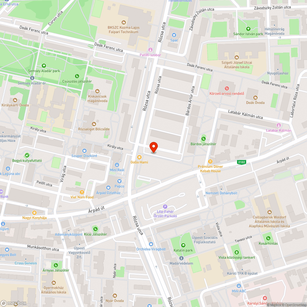 Elhanyagolt, koszos csúszós járda a volt uszoda mögött bejelentés helye