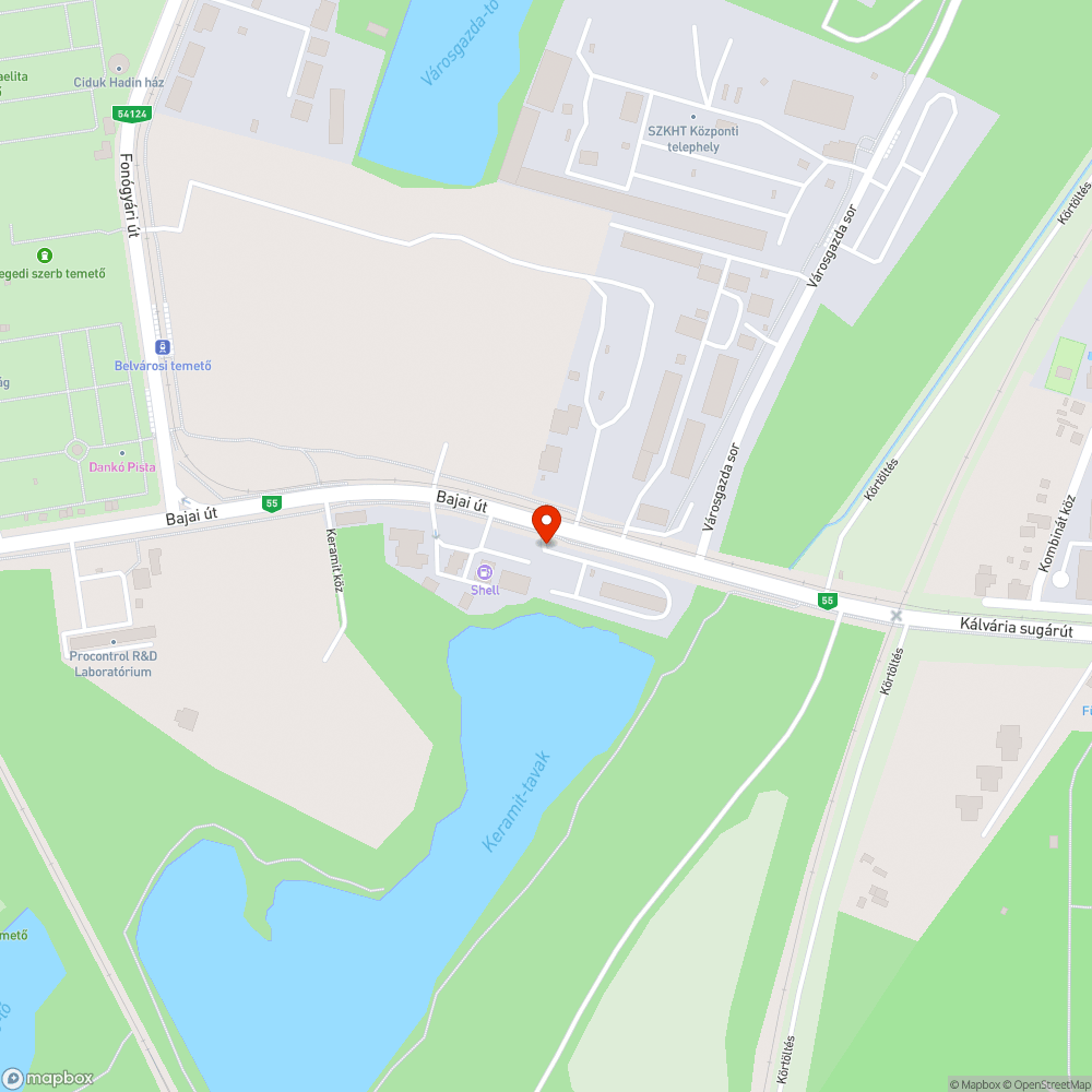 Traktorgumi a gumiszerviz előtt - Bajai út 4. bejelentés helye