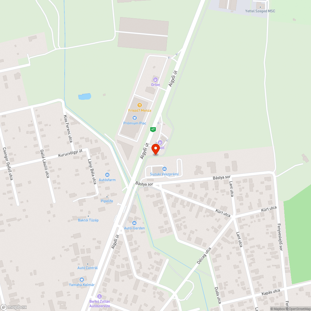 Autógumik és betontömb a zöldövezetben bejelentés helye