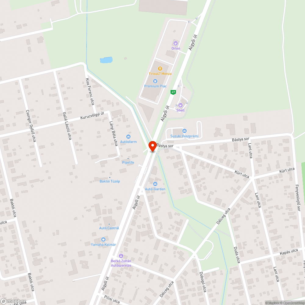 Összetört vasbeton oszlop a fűben - Algyői út 70. bejelentés helye