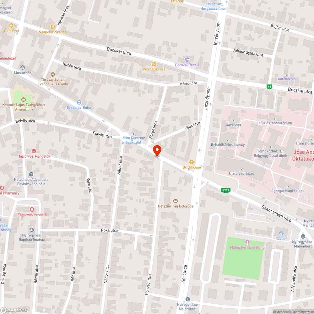 Folyamatos autós forgalom a járdán-kerékpárúton bejelentés helye