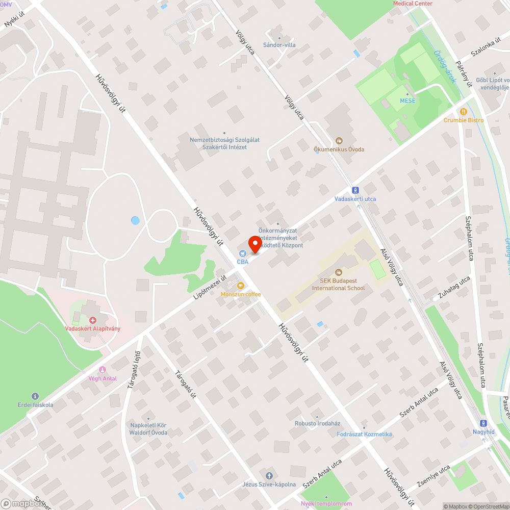 Ellentmondó parkolóhely tábla és felfestés a Vadaskerti utcában bejelentés helye