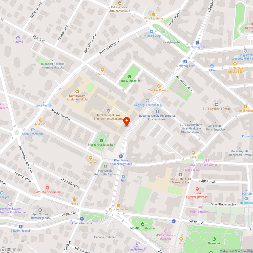 12.kerületi Önkormányzat előtti villamos megálló bejelentés helye