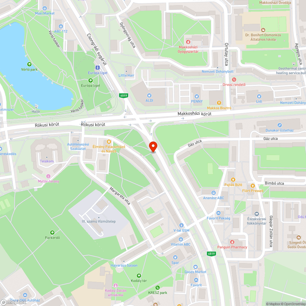 Alacsony megállóoszlop és rossz tábla bejelentés helye