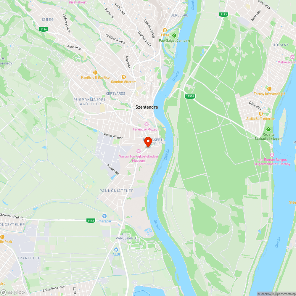 Kátyú a Duna korzó - 11-es út találkozásánál lévő zebrán bejelentés helye