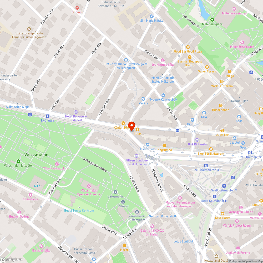 Reklámok járdán parkoló motoron bejelentés helye