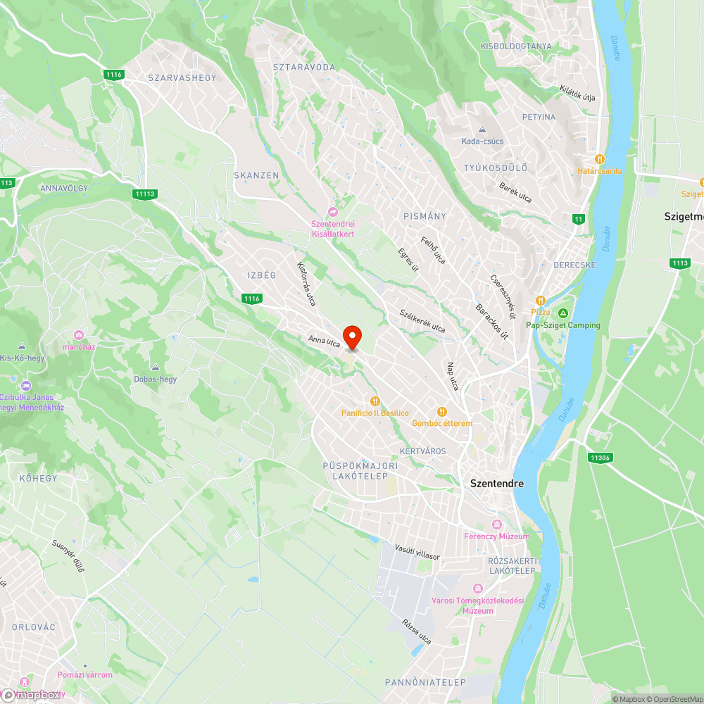 Felkopott zebra az Izbégi Általános Iskolánál bejelentés helye