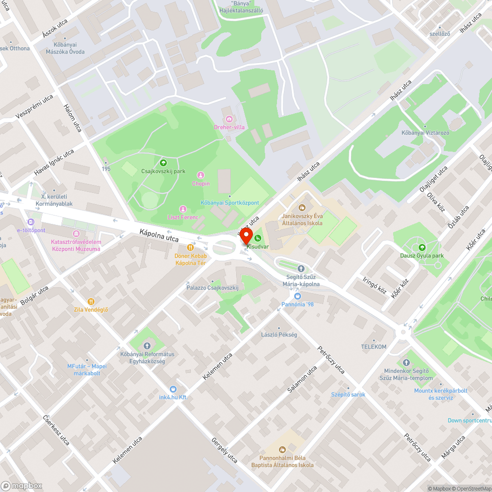 Fenyőfa a Kápolna téren bejelentés helye