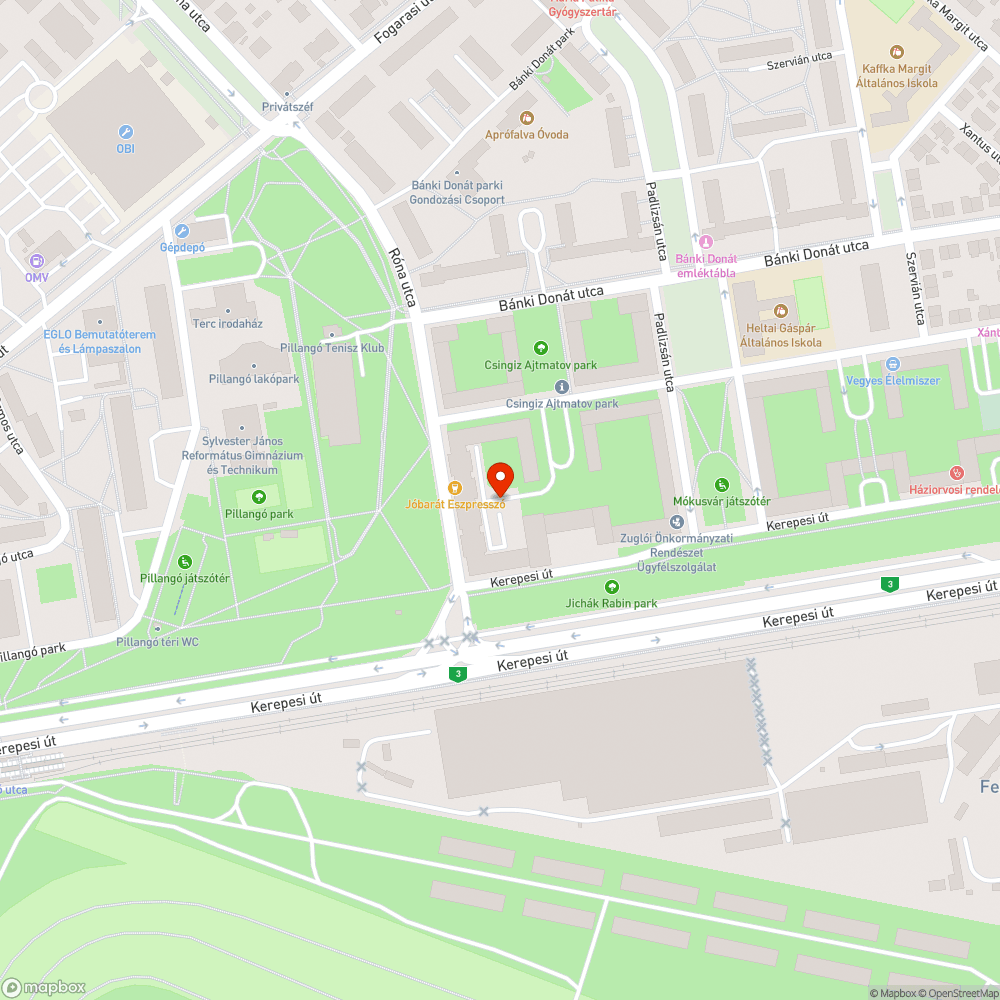 Elhanyagolt, korláttal elkerített aszfalt bejelentés helye