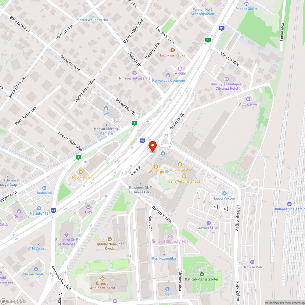 Összefirkált buszmegálló a Sasadi úton bejelentés helye