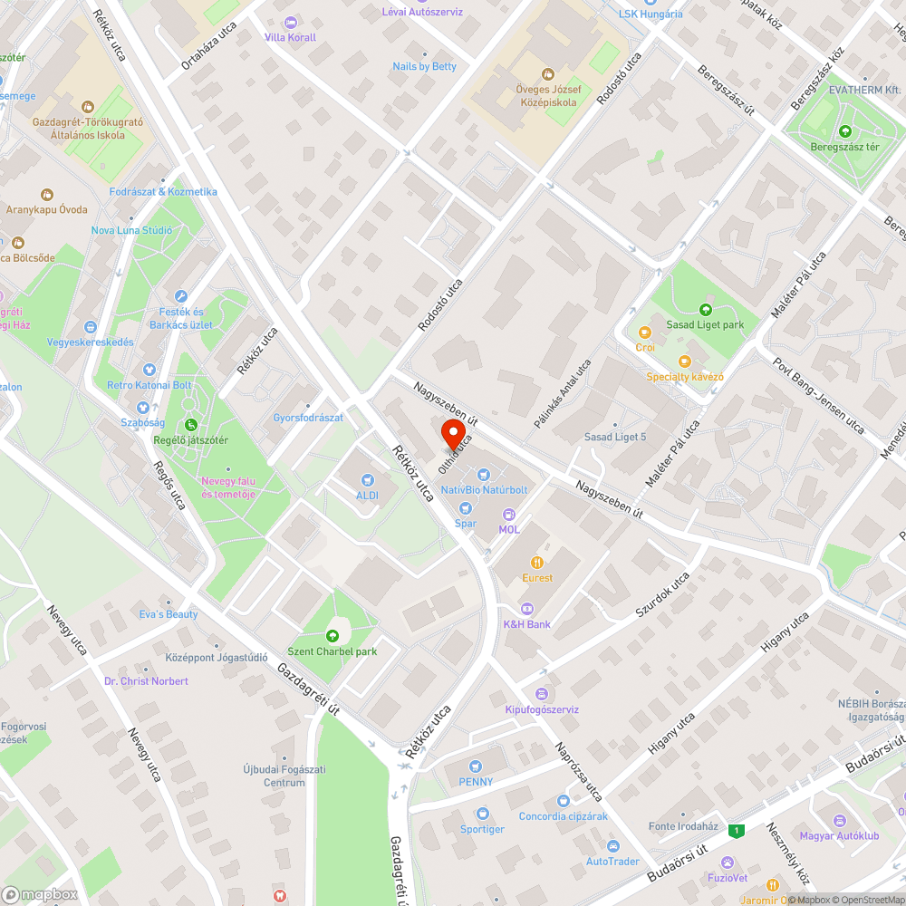 Összefirkált információs tábla az Eleven center mellett bejelentés helye