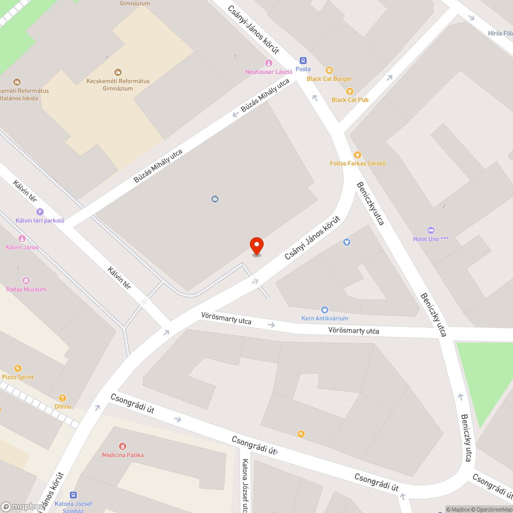 Elhanyagolt balkonládák a Posta előtt a kiskörúton bejelentés helye